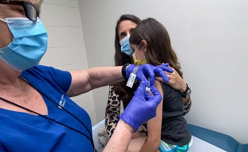 Mỹ chính thức phê chuẩn vắc xin Pfizer cho trẻ từ 5 đến 11 tuổi